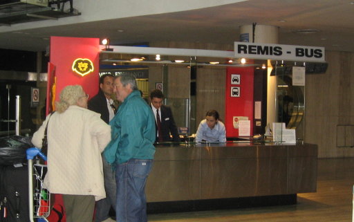 Oficina de Manuel Tienda
			León - Terminal B